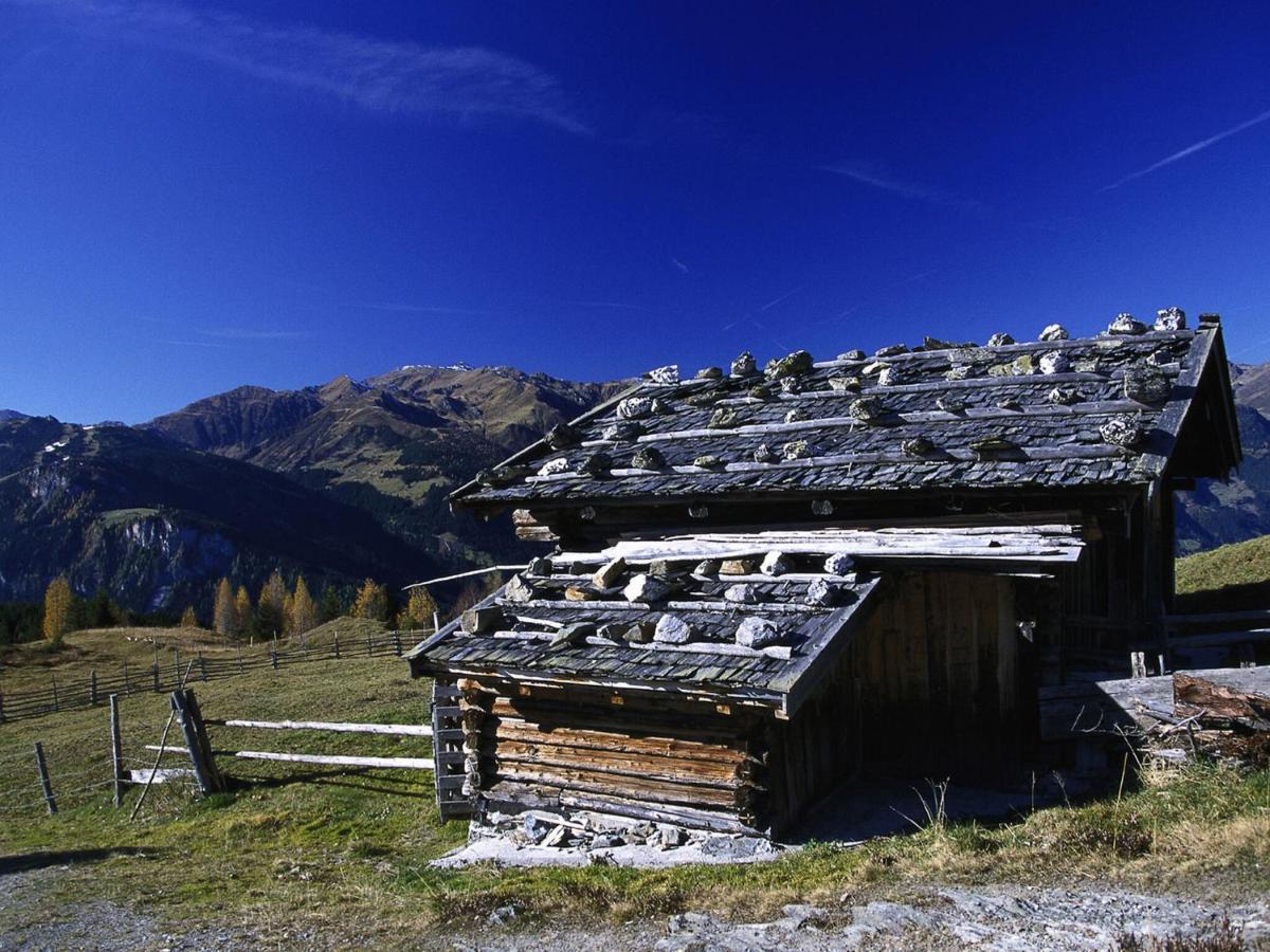 Quiet Holiday Flat Near The Mayrhofen Ski Area Schwendau Exterior photo